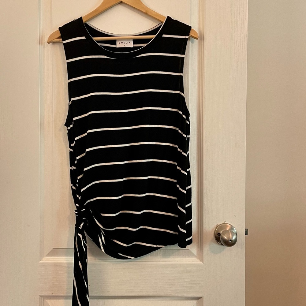 Sleeveless top with adjustable waist tie, XL